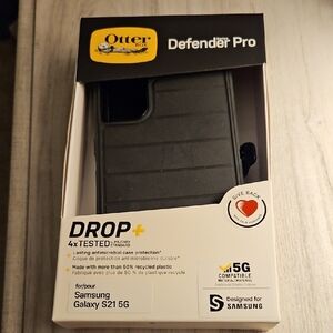 OtterBox Defender Pro Case for Samsung Galaxy S21 5G - Black